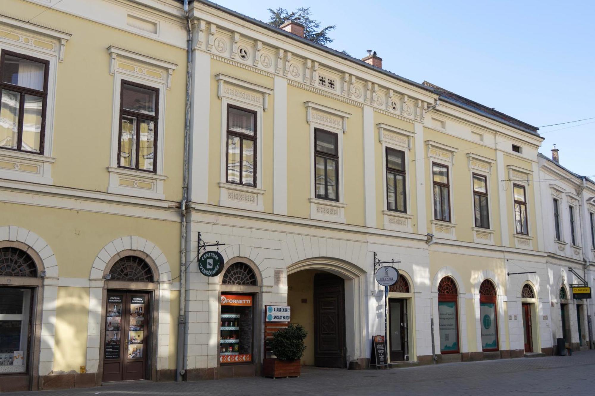 Centrum Vendeghaz Eger Exterior photo